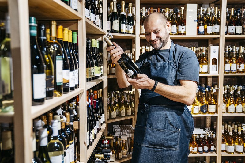 World-of-Souvenir-Hungarian-wine.jpg